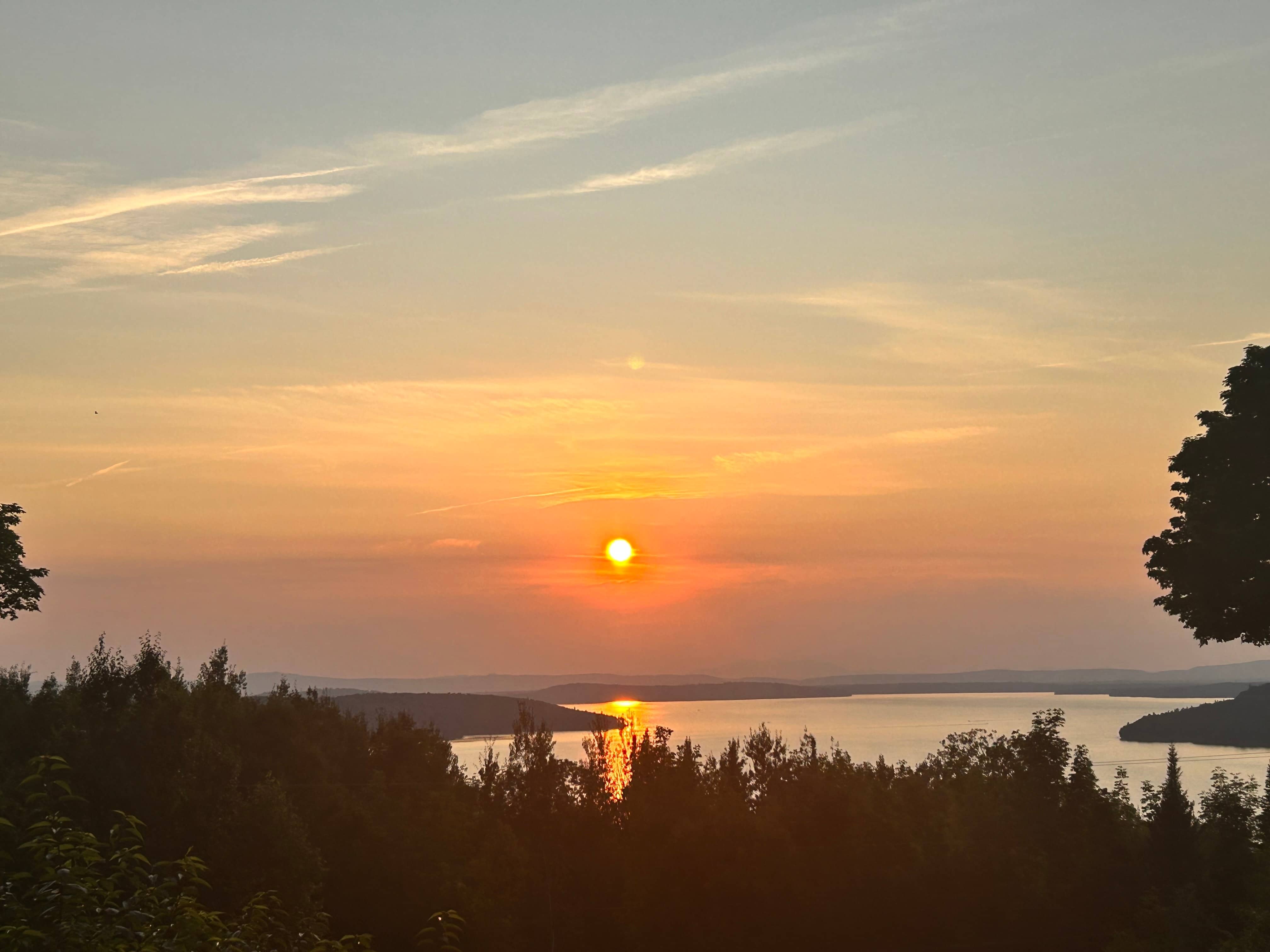 Sunset of Moosehead Lake - 10 States With the Most Lakes